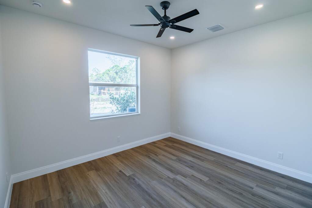 3 Bedroom Single Family Home/House's Image 37