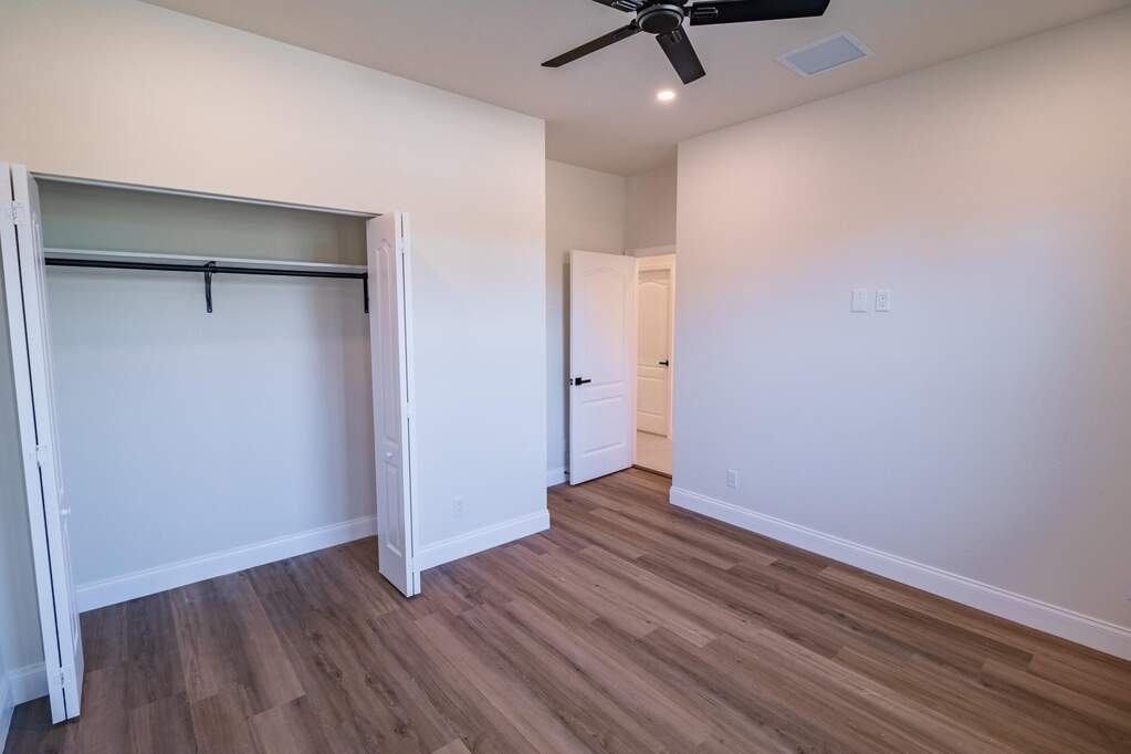 3 Bedroom Single Family Home/House's Image 38