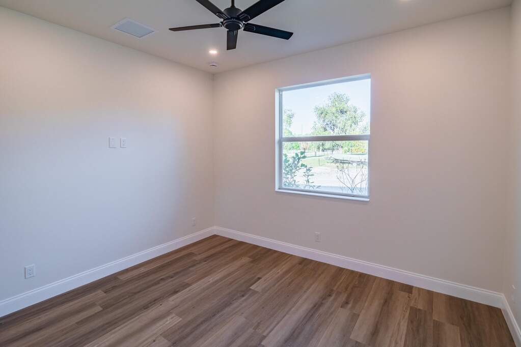 3 Bedroom Single Family Home/House's Image 39