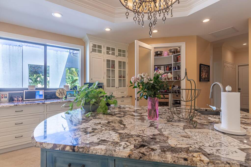 4 Bedroom Single Family Home/House's Image 11