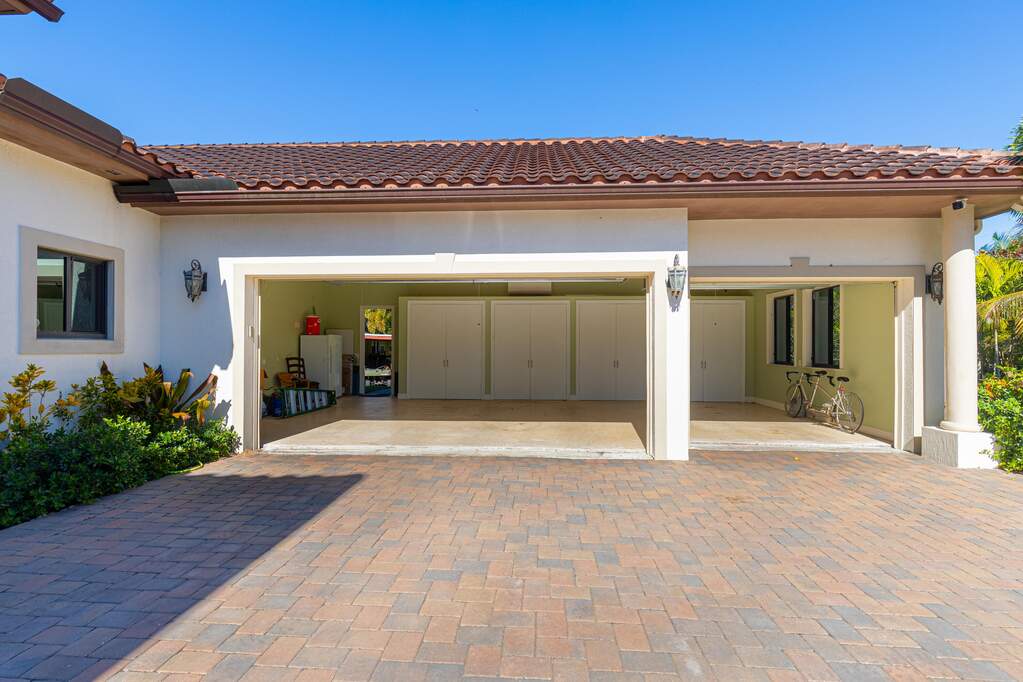 4 Bedroom Single Family Home/House's Image 59