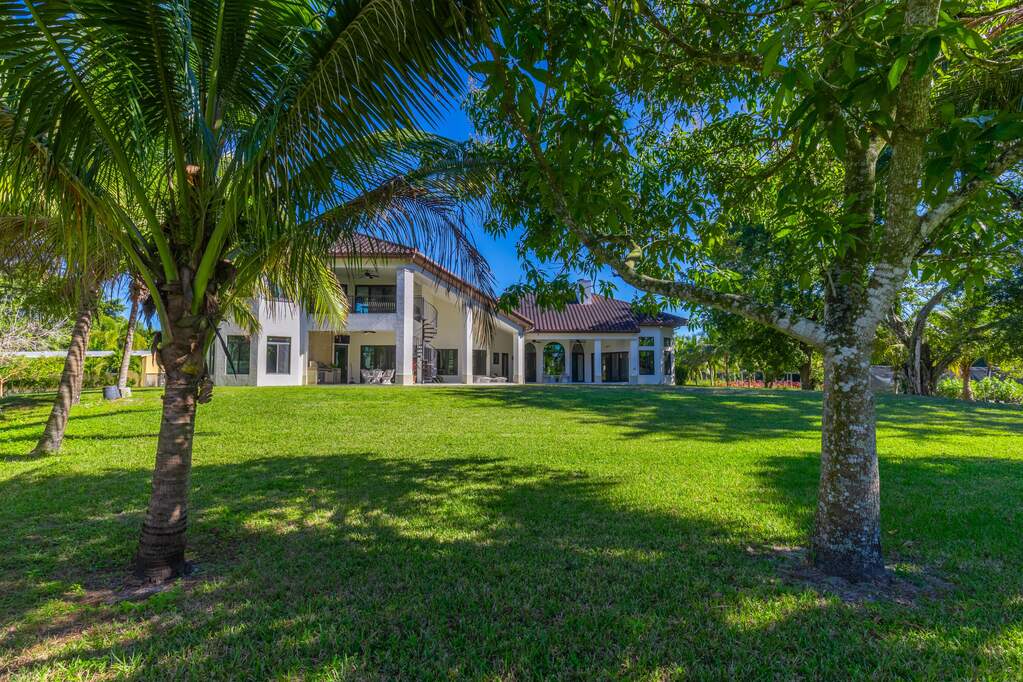 4 Bedroom Single Family Home/House's Image 60