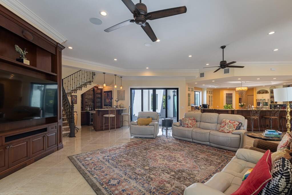 4 Bedroom Single Family Home/House's Image 4