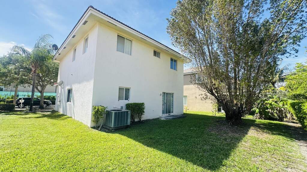 4 Bedroom Single Family Home/House's Image 27