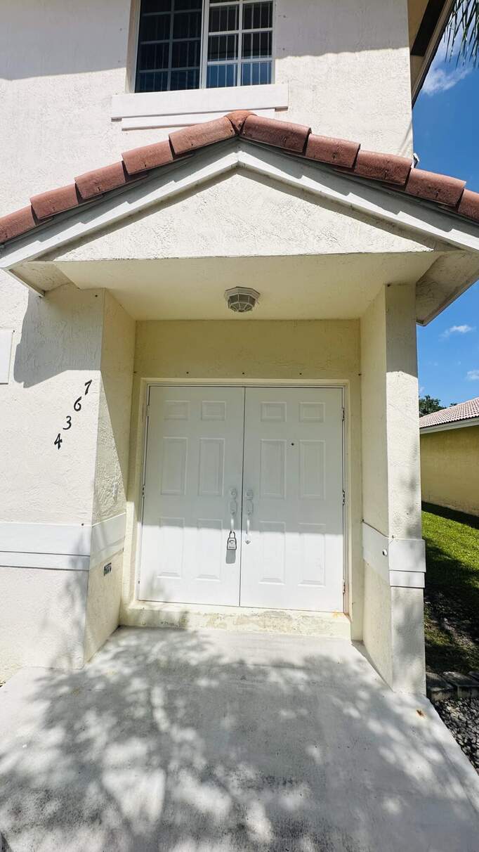 4 Bedroom Single Family Home/House's Image 29
