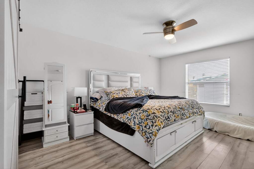 4 Bedroom Single Family Home/House's Image 9
