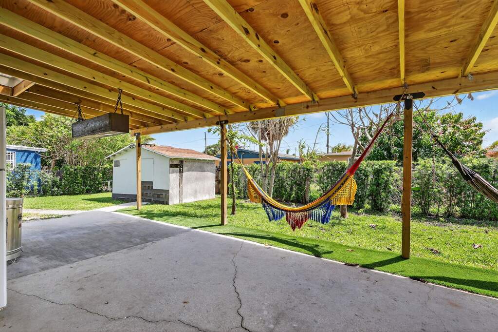 4 Bedroom Single Family Home/House's Image 34