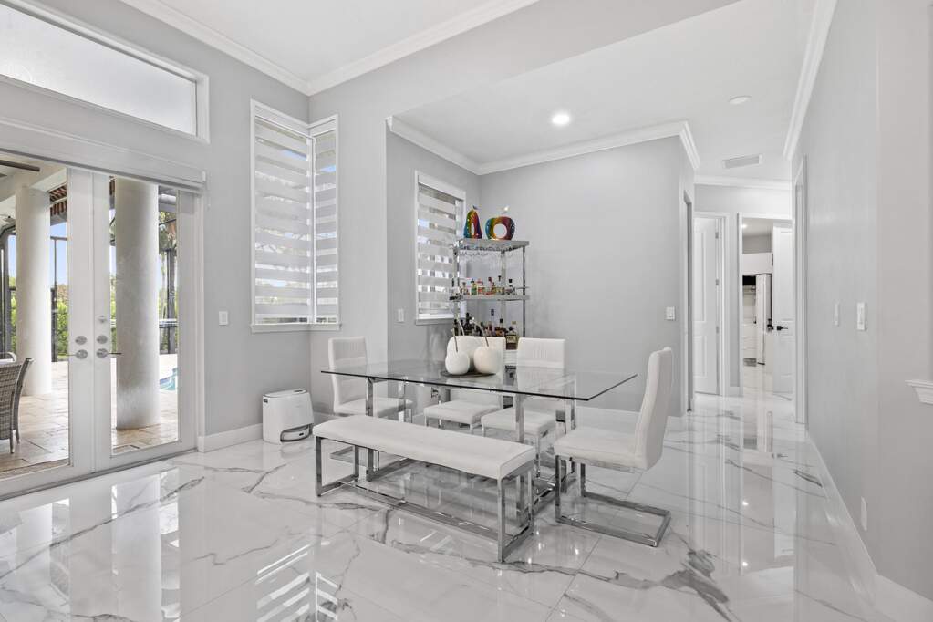 4 Bedroom Single Family Home/House's Image 9