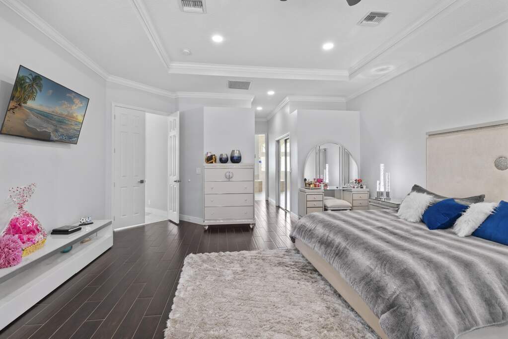 4 Bedroom Single Family Home/House's Image 23