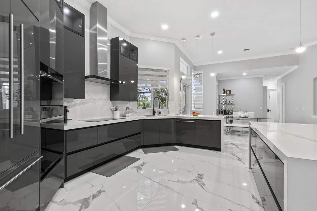 4 Bedroom Single Family Home/House's Image 6