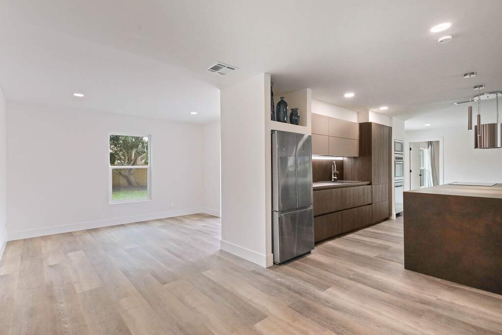 3 Bedroom Single Family Home/House's Image 9
