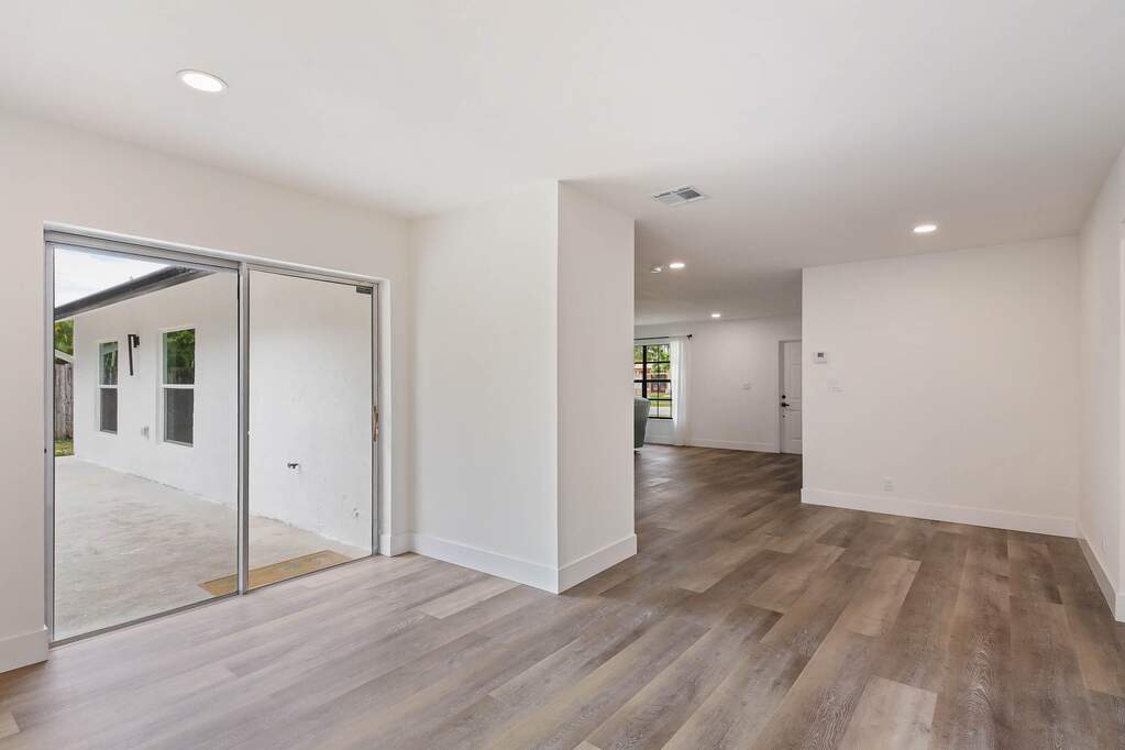 3 Bedroom Single Family Home/House's Image 12