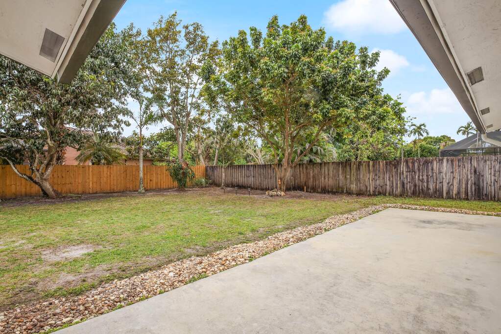 3 Bedroom Single Family Home/House's Image 33