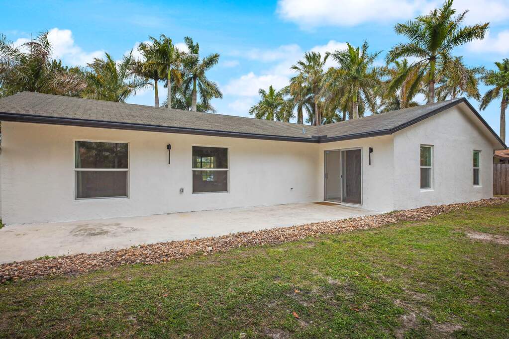 3 Bedroom Single Family Home/House's Image 35