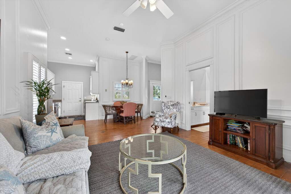 6 Bedroom Single Family Home/House's Image 48