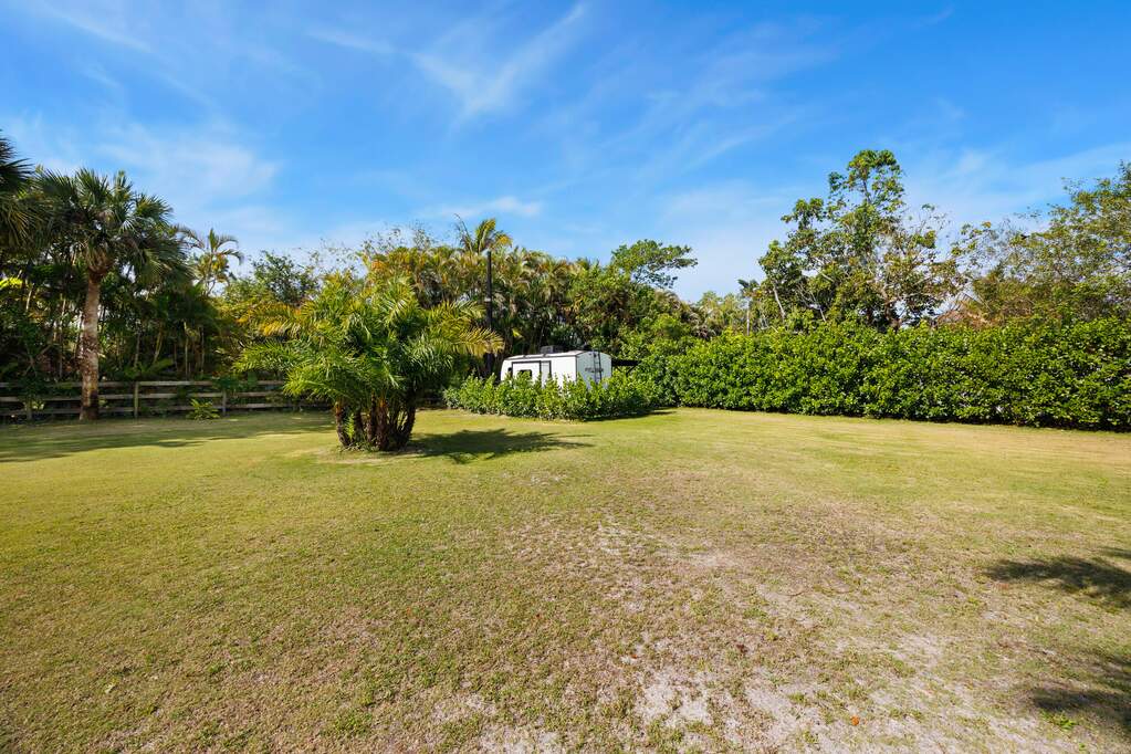 3 Bedroom Single Family Home/House's Image 4