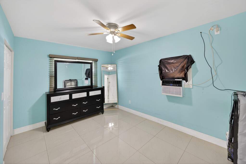 3 Bedroom Single Family Home/House's Image 17
