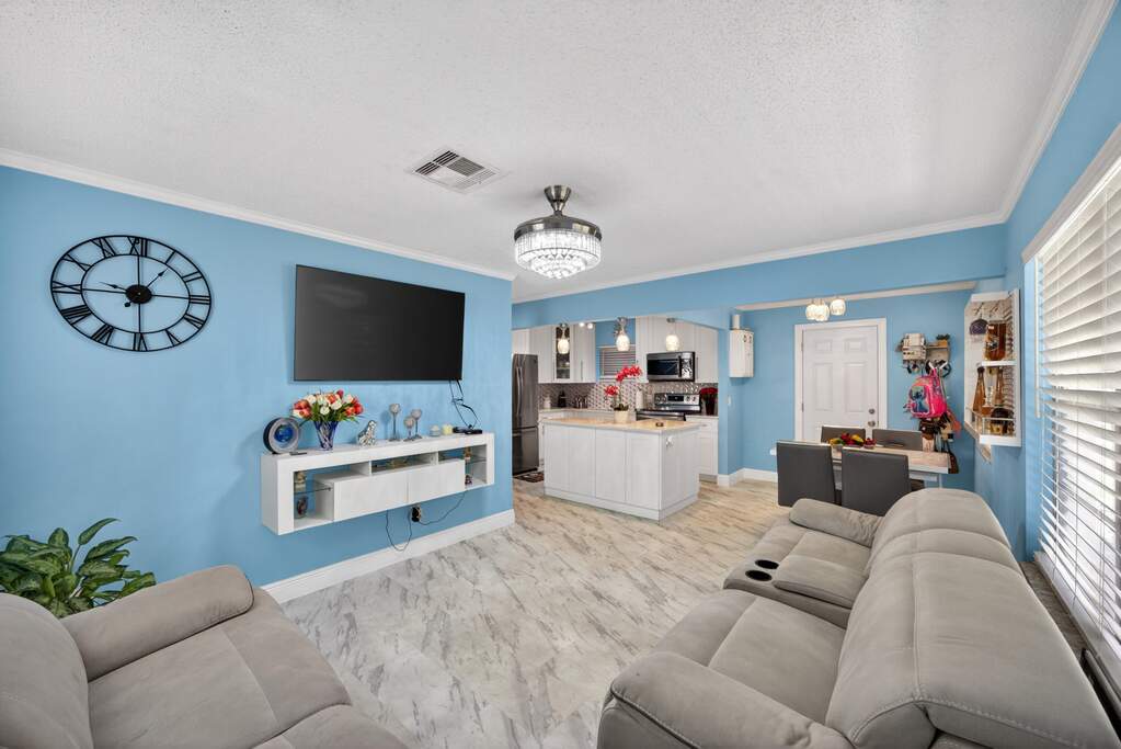 3 Bedroom Single Family Home/House's Image 5