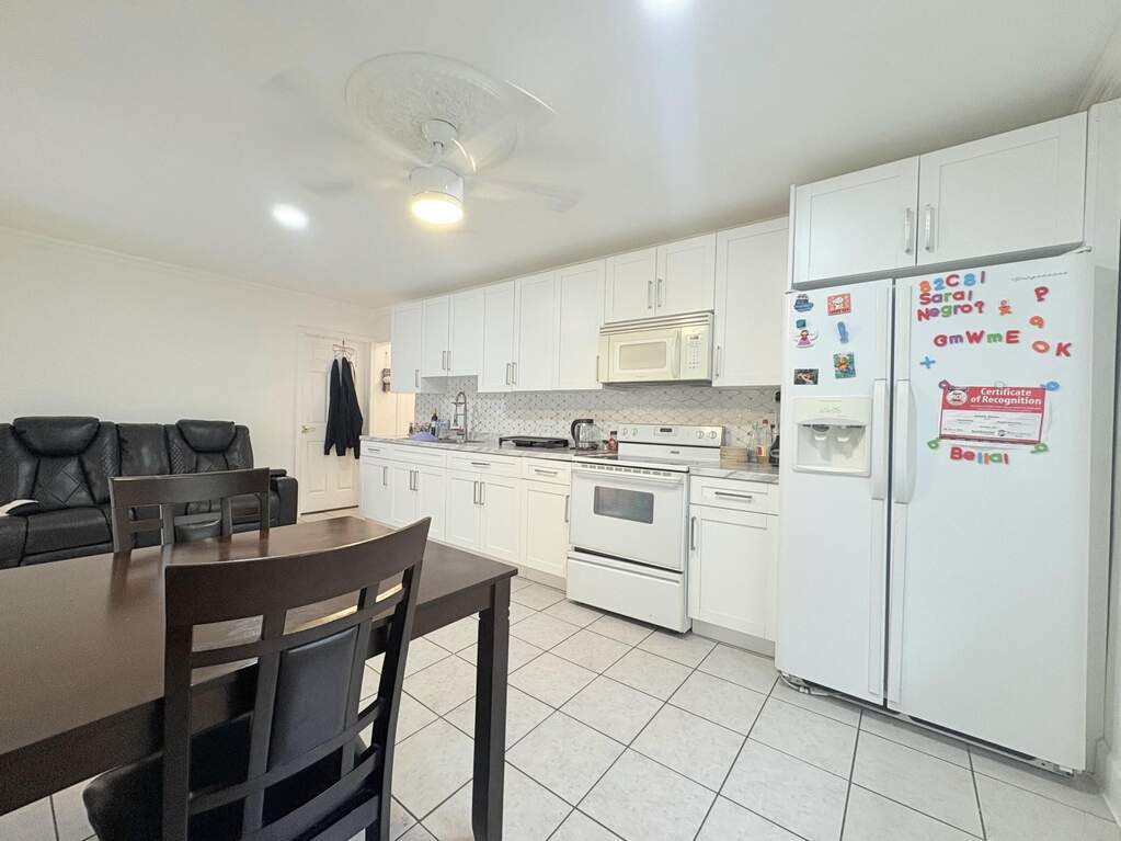 4 Bedroom Single Family Home/House's Image 8
