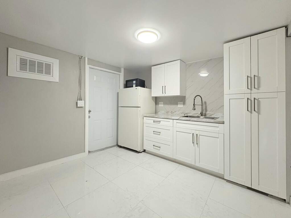4 Bedroom Single Family Home/House's Image 29