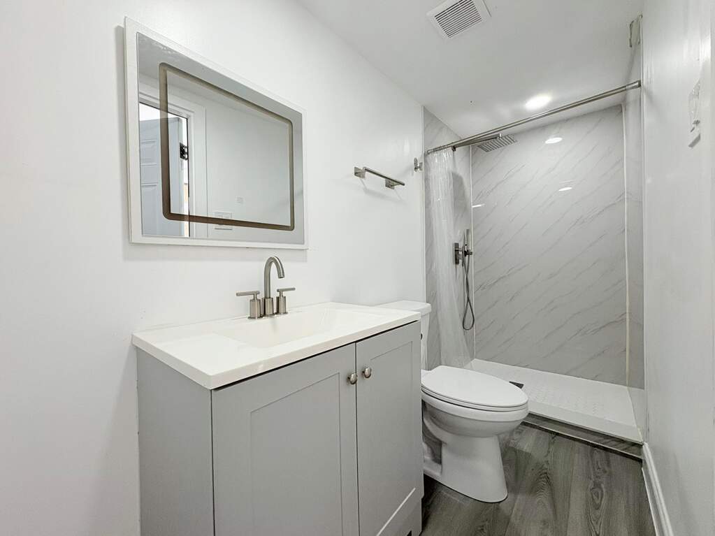 4 Bedroom Single Family Home/House's Image 30