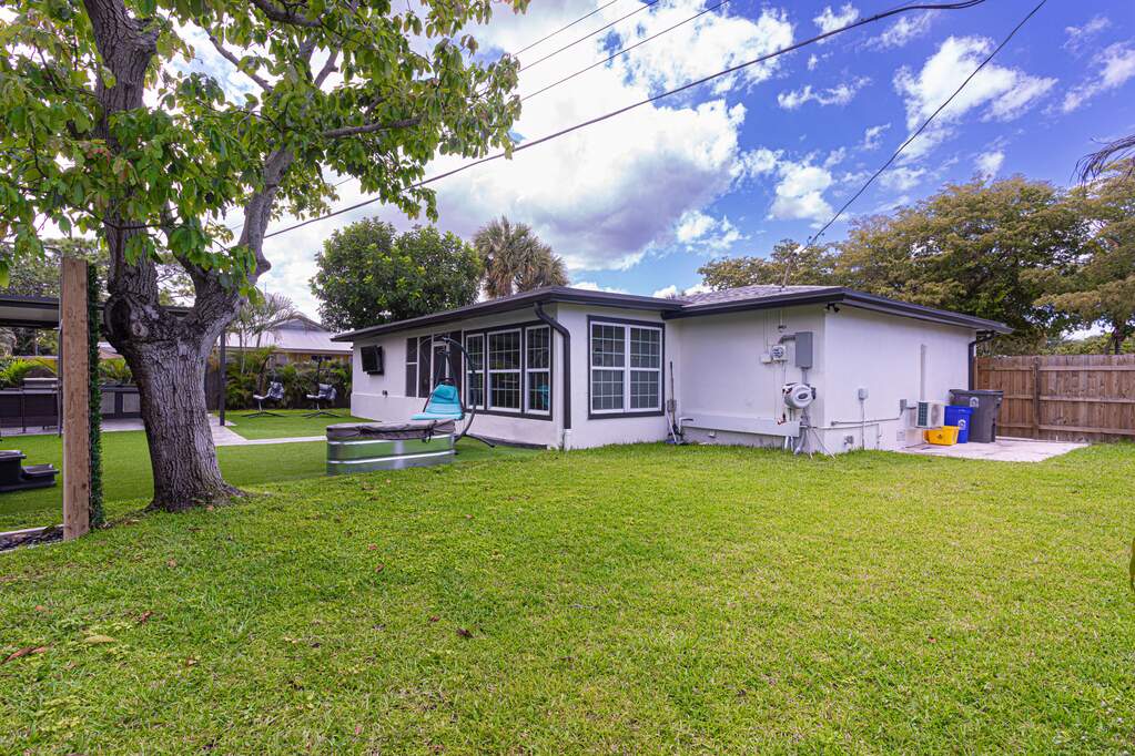 4 Bedroom Single Family Home/House's Image 39