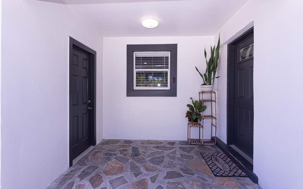 4 Bedroom Single Family Home/House's Image 4