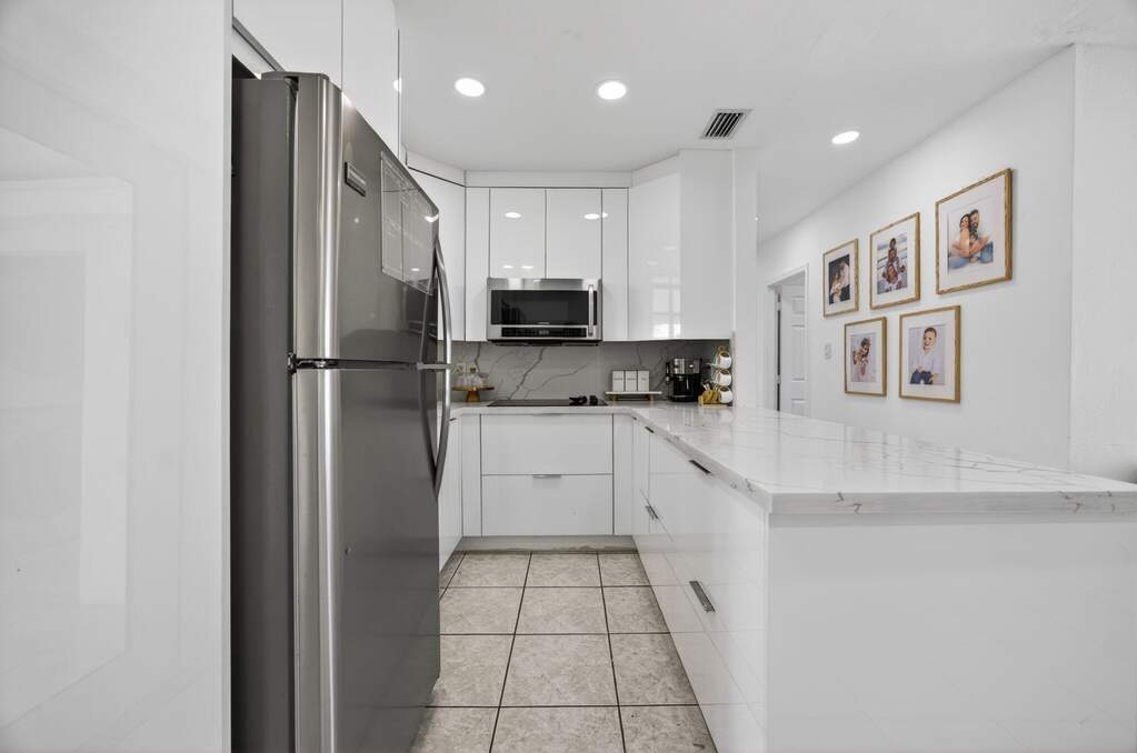 4 Bedroom Single Family Home/House's Image 7