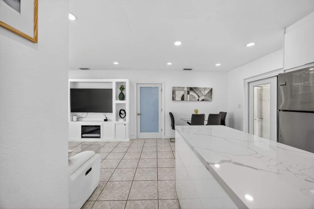 4 Bedroom Single Family Home/House's Image 11