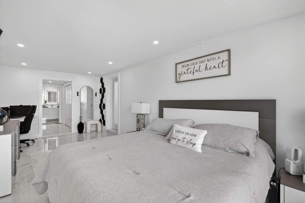 4 Bedroom Single Family Home/House's Image 26