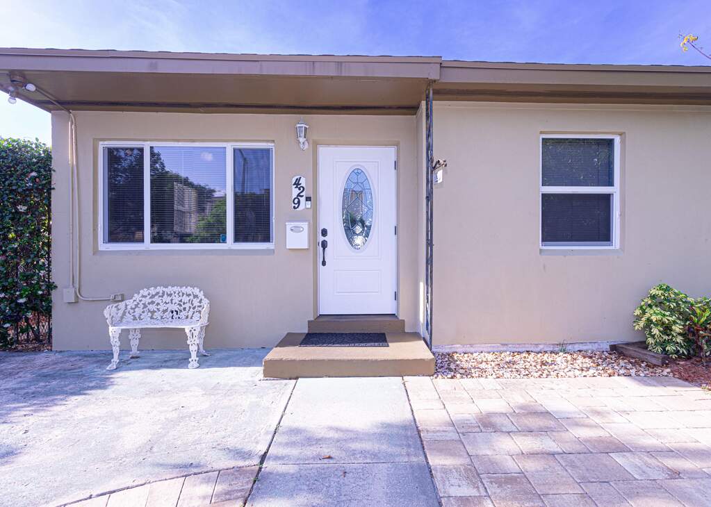 4 Bedroom Single Family Home/House's Image 7