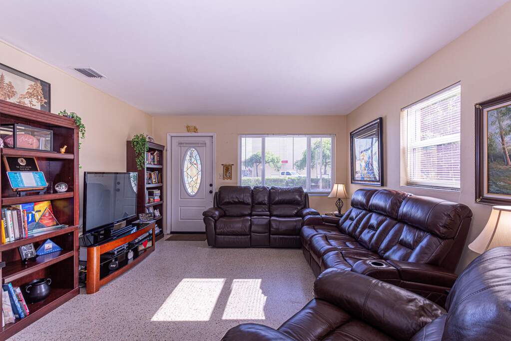 4 Bedroom Single Family Home/House's Image 10