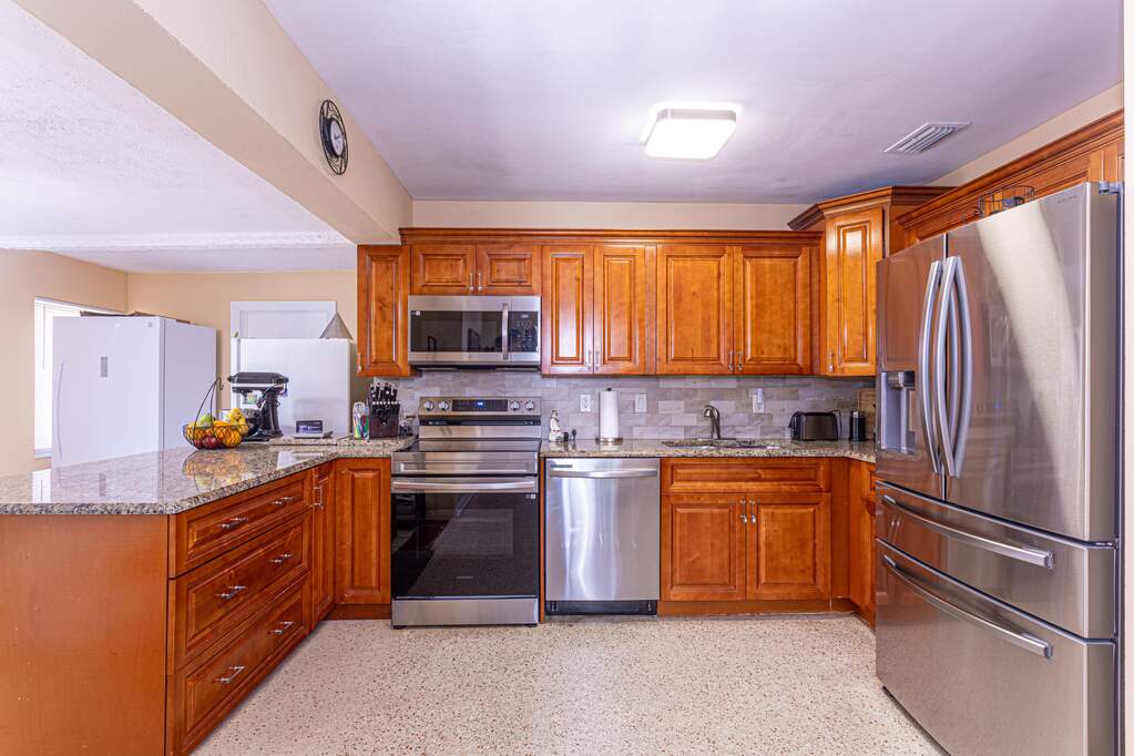 4 Bedroom Single Family Home/House's Image 12