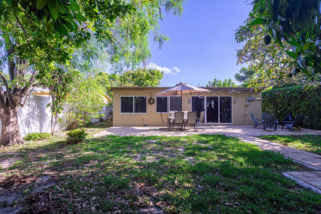 4 Bedroom Single Family Home/House's Image 28