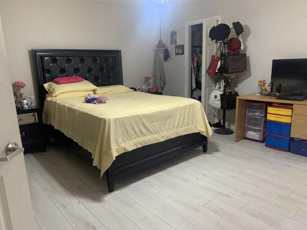 4 Bedroom Single Family Home/House's Image 7