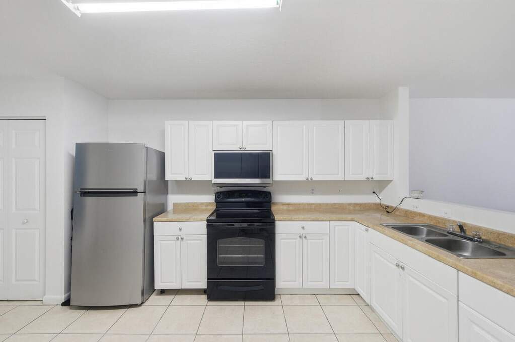 4 Bedroom Multi Unit's Image 7