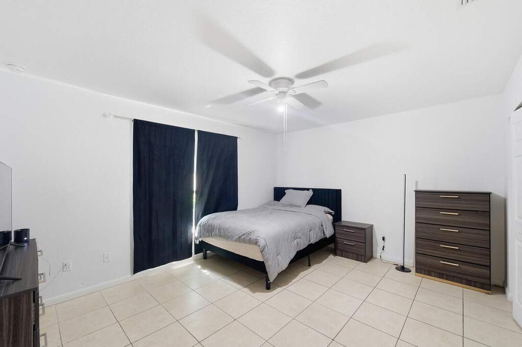 4 Bedroom Multi Unit's Image 10