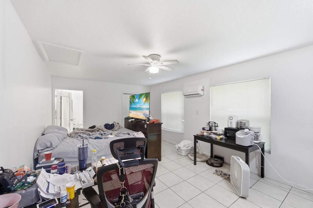 4 Bedroom Multi Unit's Image 21