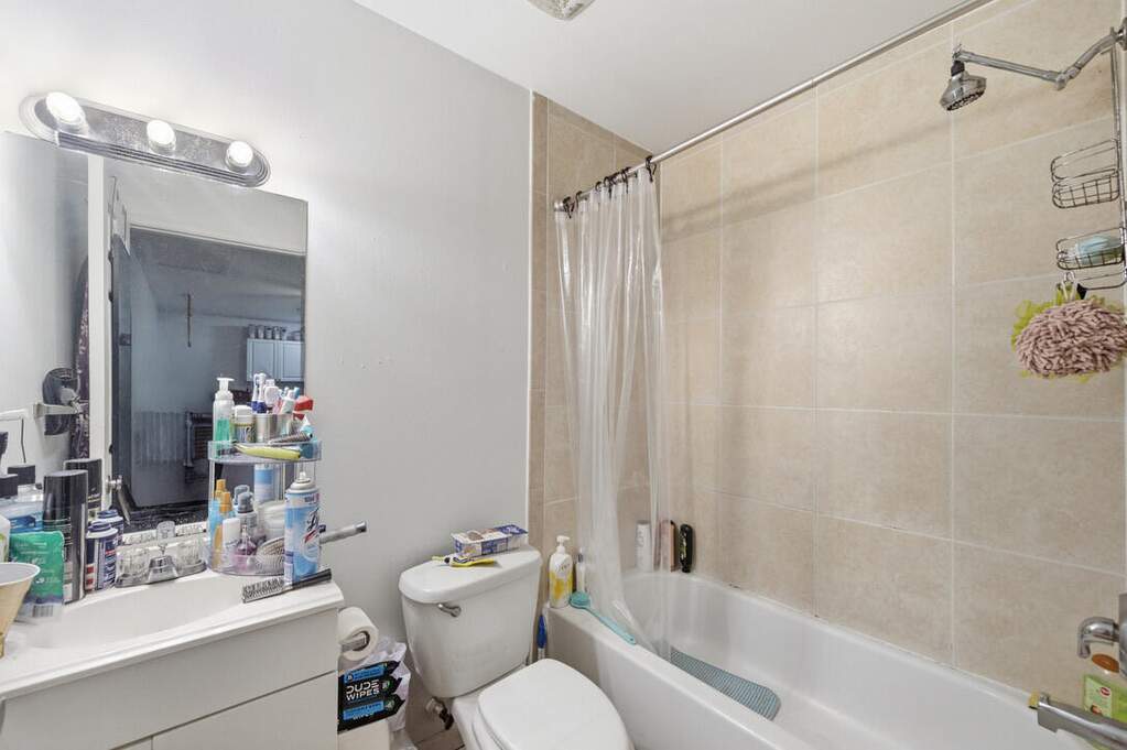 4 Bedroom Multi Unit's Image 24