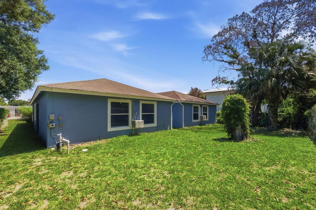 4 Bedroom Multi Unit's Image 3