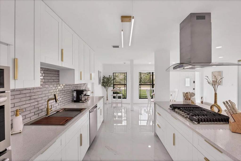 4 Bedroom Single Family Home/House's Image 14
