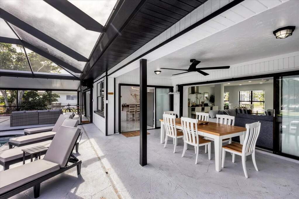 4 Bedroom Single Family Home/House's Image 36