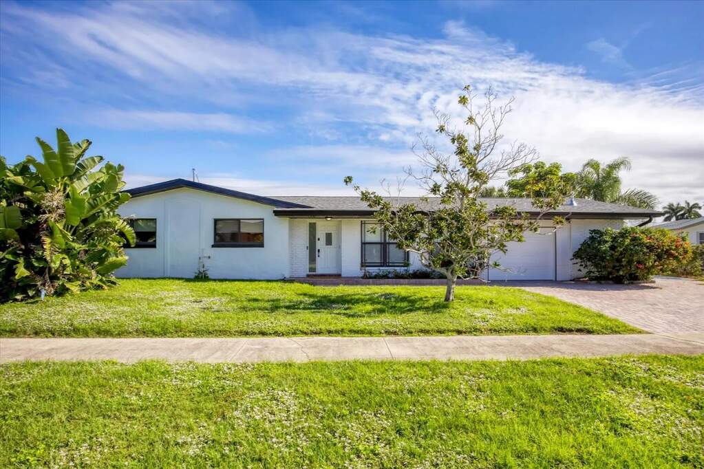 4 Bedroom Single Family Home/House's Image 45