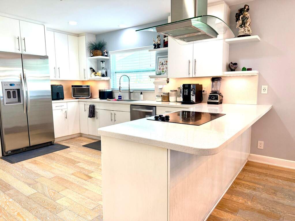 3 Bedroom Single Family Home/House's Image 7