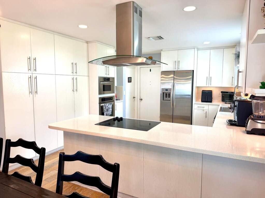 3 Bedroom Single Family Home/House's Image 8