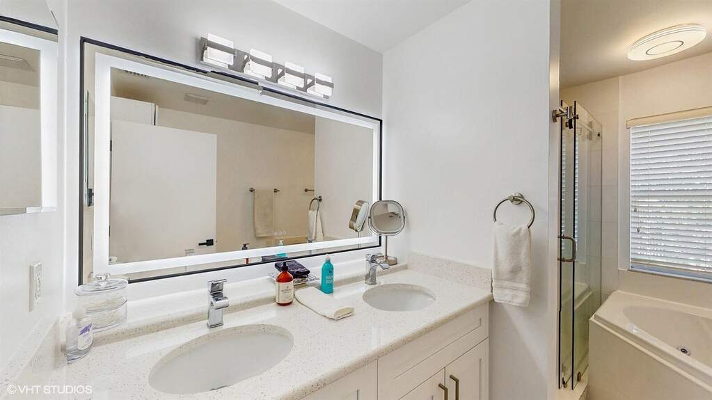 3 Bedroom Single Family Home/House's Image 11