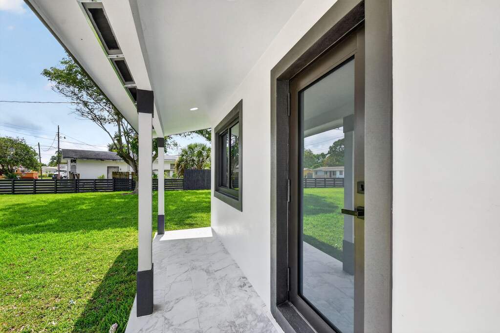 4 Bedroom Single Family Home/House's Image 7