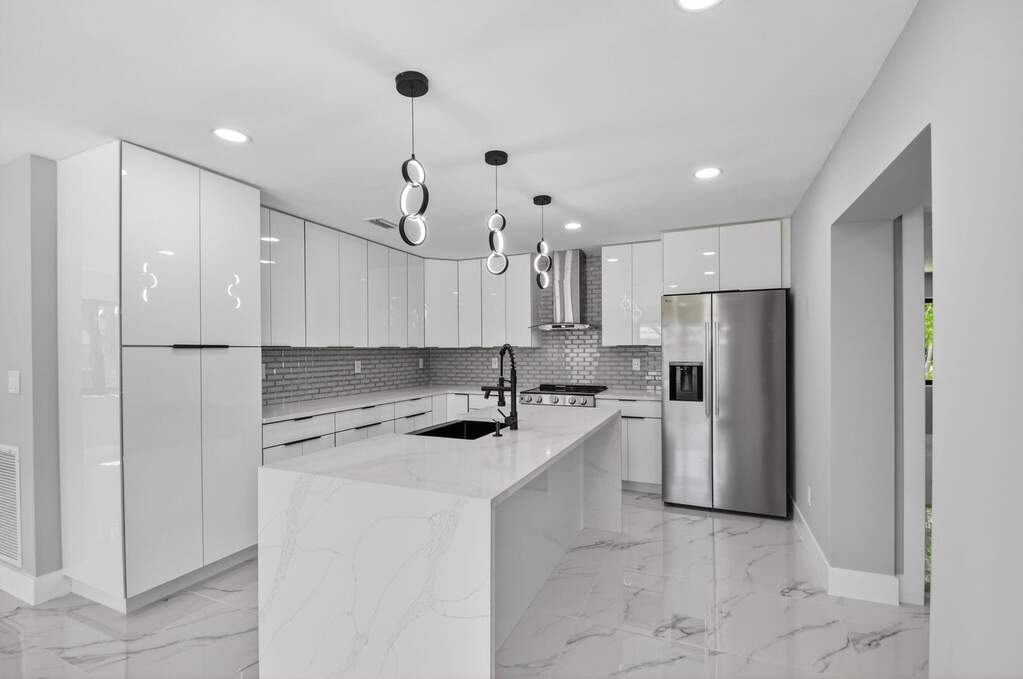 4 Bedroom Single Family Home/House's Image 17