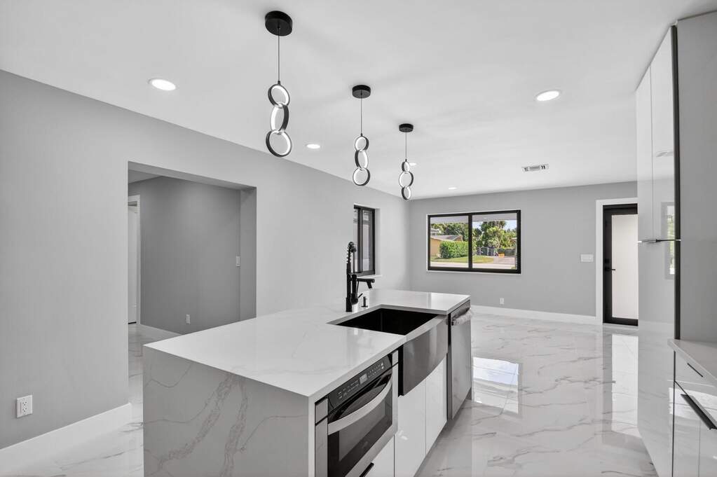 4 Bedroom Single Family Home/House's Image 20