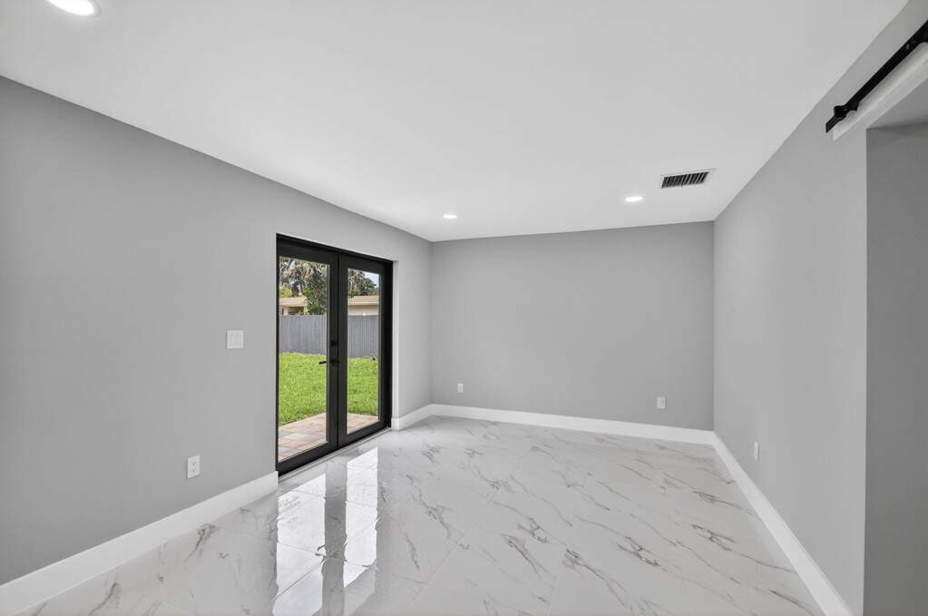 4 Bedroom Single Family Home/House's Image 24